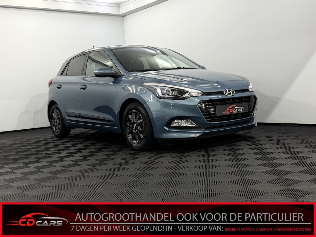 Hyundai i20 1.0 T-GDI Black Edition Camera, Navi, Airco, Rijstrook correctie, Cruise control, Sportief velgen, Mistlamp