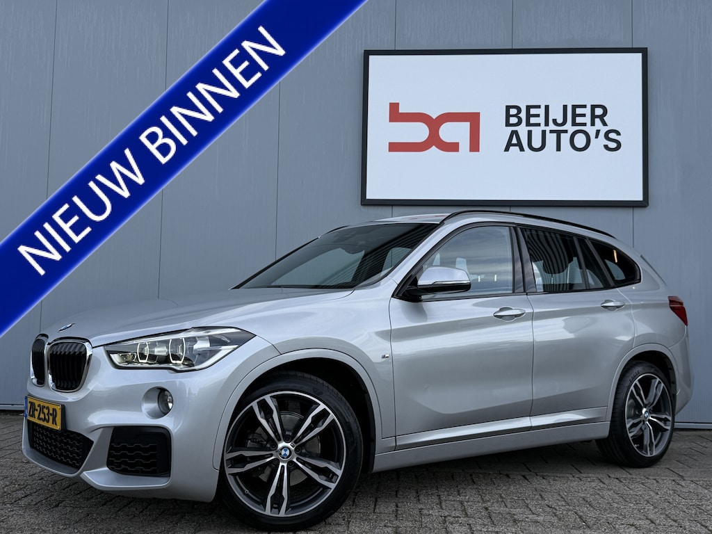 BMW X1 sDrive18i Executive Edition Automaat M-Pakket/Dealer/19inch/HUD.