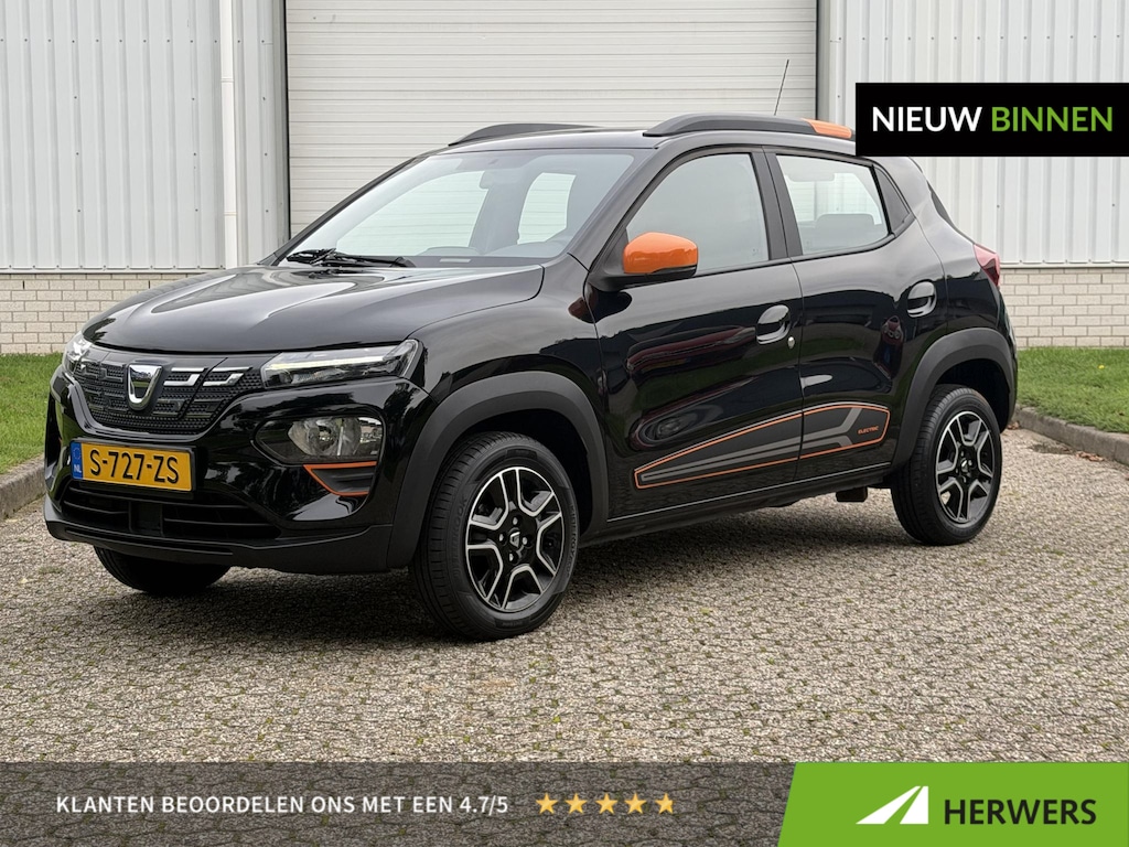 Dacia Spring Comfort Plus 27 kWh / Achteruitrijcamera / Dealer Onderhouden / Apple Carplay & Android Auto / 1e Eigenaar / Navigatie / Cruise Control /