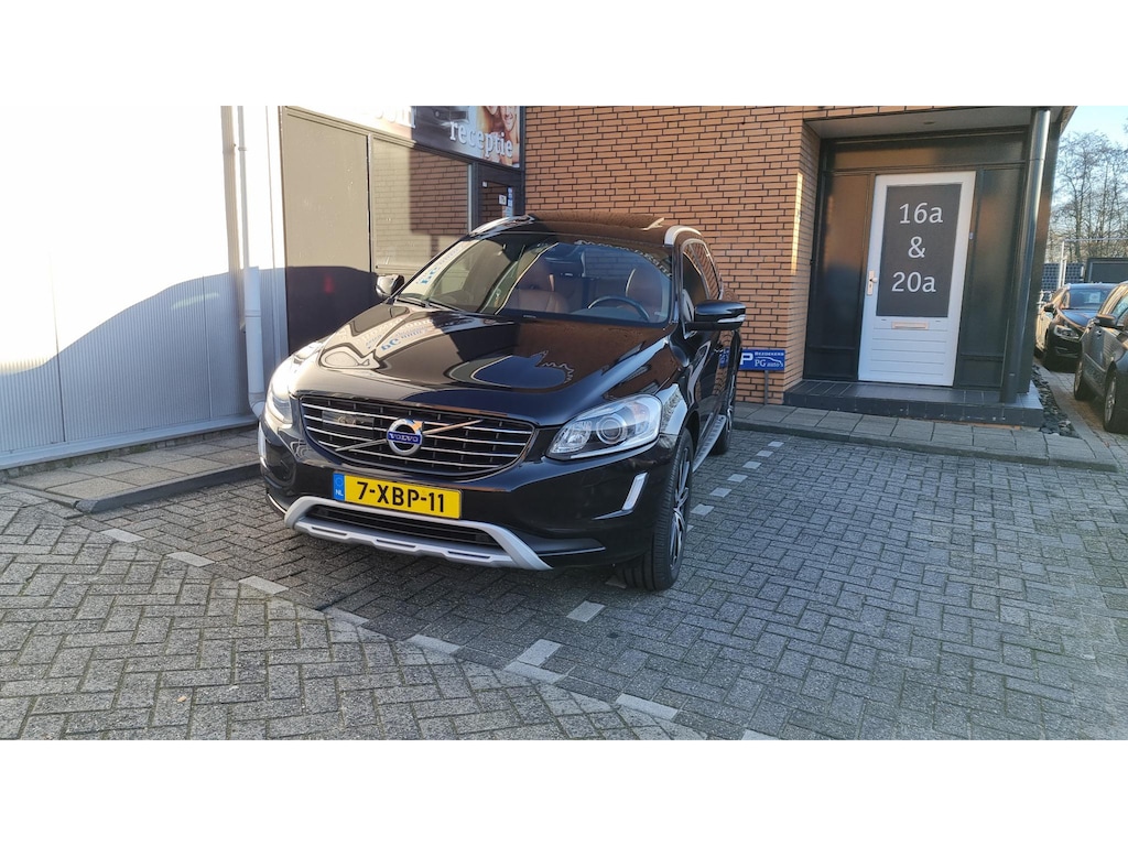 Volvo XC60 2.0 T5 FWD Summum