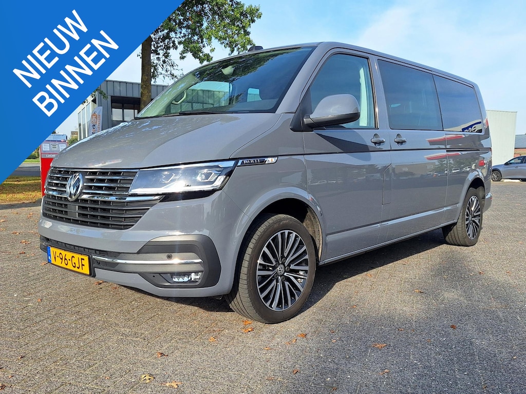 Volkswagen Transporter 2.0 TDI L2H1 30 DC Bulli Automaat | NL-Auto | Trekhaak | Blindspot | Park Assist | Airbag-Pack |