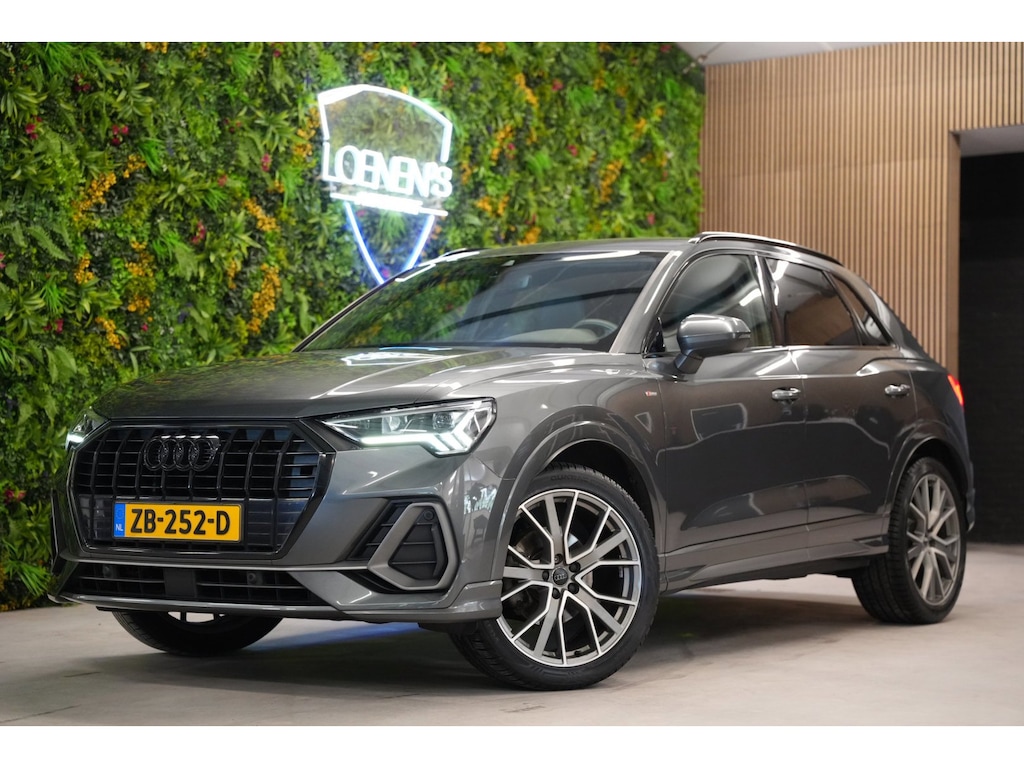 Audi Q3 35 TFSI S Line / Trekhaak / CarPlay / Dealer