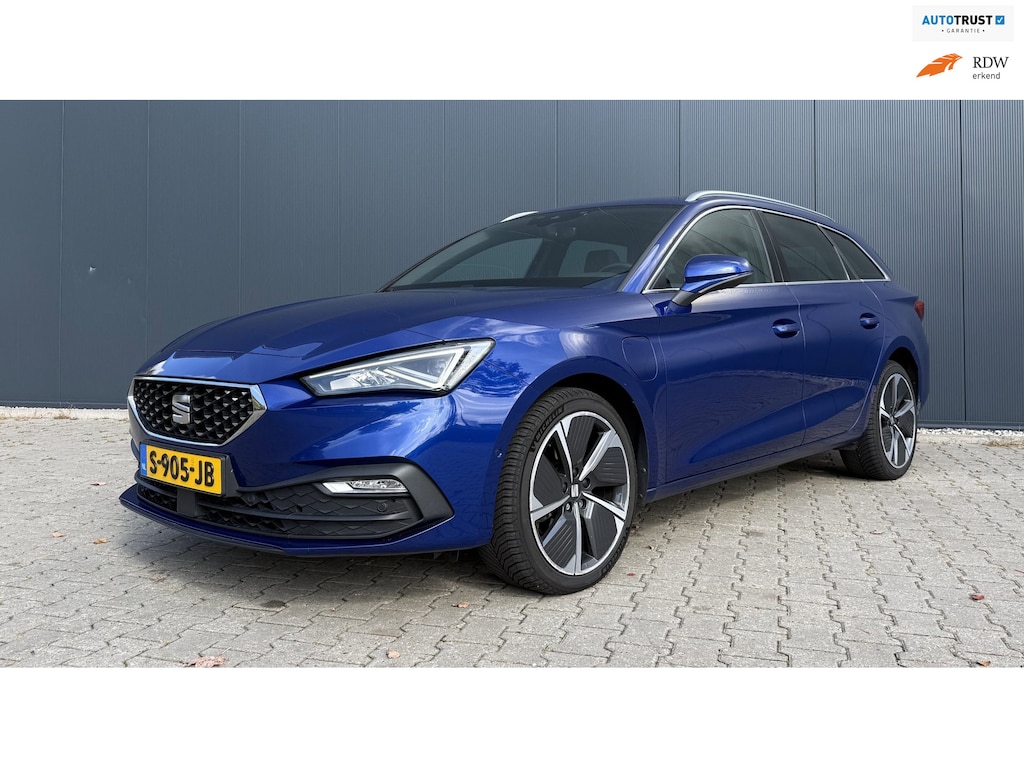 SEAT Leon Sportstourer 1.4 TSI eHybrid PHEV FR Airco Cruise Panorama dak