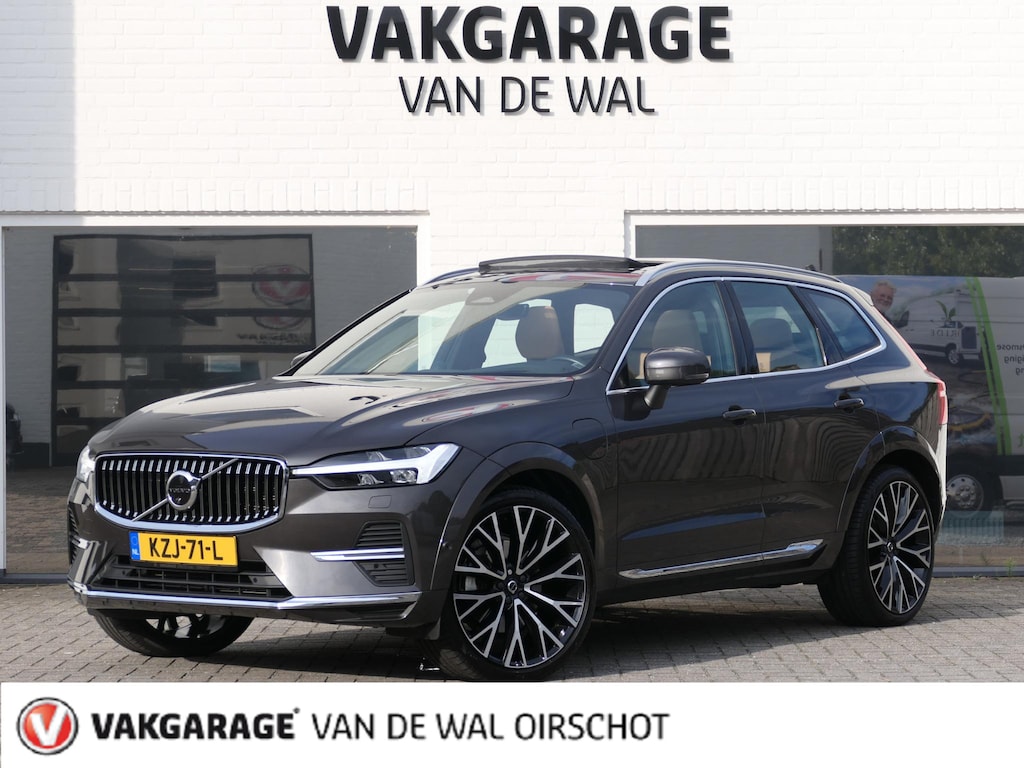 Volvo XC60 2.0 Recharge T8 AWD Inscription | Luchtvering | Bowers & Wilkens | Nappa | Stoelventilatie | 360°-camera | Trekhaak | 22-inch velgen | Head-up display | Apple-/Android Carplay | Full-LED | Massage stoelen