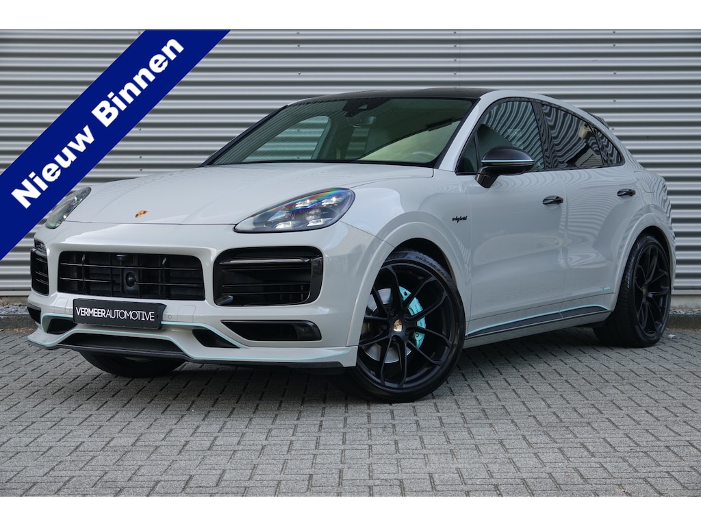Porsche Cayenne Coupé 3.0 E-Hybrid | Techart | Alcantara | Sport Design | Krijt | Soft-Close | HUD | PDLS | Carbon Dak | Ligtgewicht sportpakket carbon |