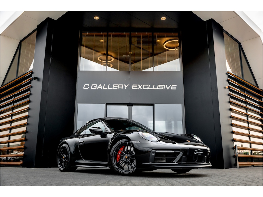 Porsche 911 3.0 Carrera 4 GTS - BTW | Sport Chrono + | Panorama | Bose | Alcantara