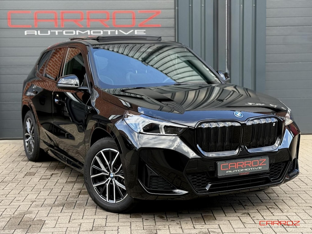 BMW iX1 xDrive30 M Sport Pano H&K HUD Trekhaak