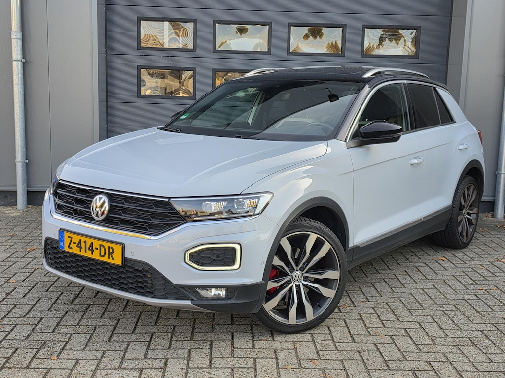Volkswagen T-Roc 2.0 TSI 4Motion Sport PANO - TREKHAAK