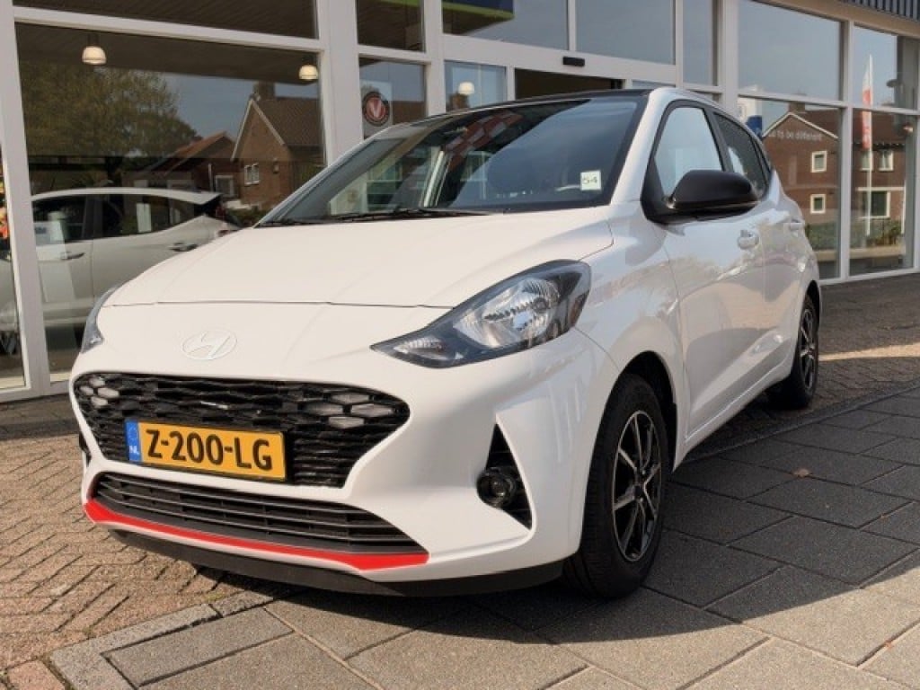 Hyundai i10 1.0 Comfort   Black Edition Airco  Apple Carplay/Android Auto