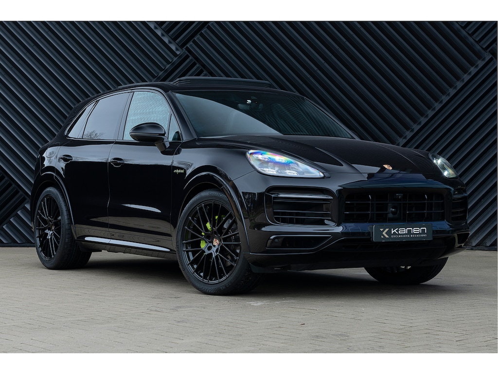 Porsche Cayenne 3.0 E-Hybrid ACC Pano PDLS+ GTS Stoelvent. Sport Chrono Alcant.Hemel Luchtv.