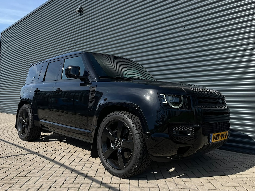 Land Rover Defender 5.0 P525 110 V8