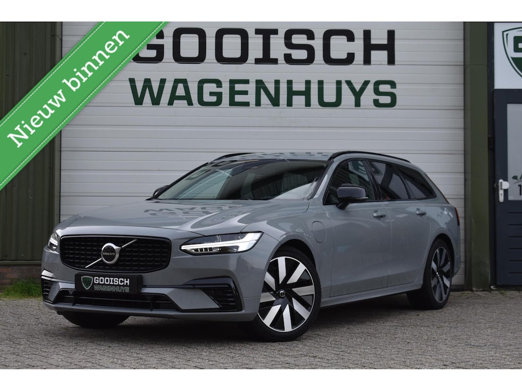 Volvo V90 2.0 T6 Plug-in hybrid AWD Plus Dark | NL Auto | Trekhaak | Harman Kardon |