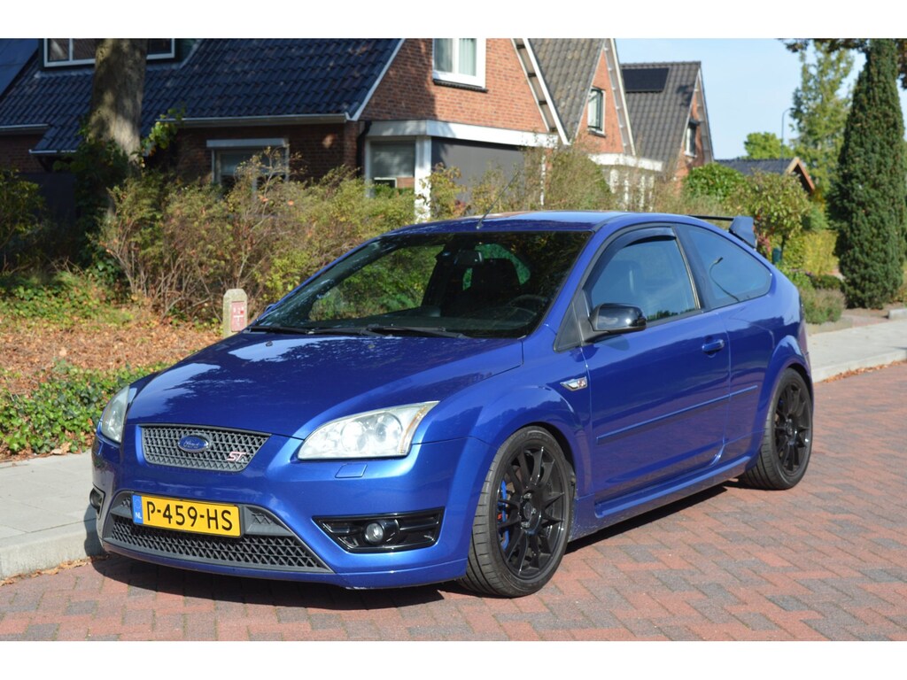 Ford Focus 2.5-20V ST Recaro super onderhouden !!!
