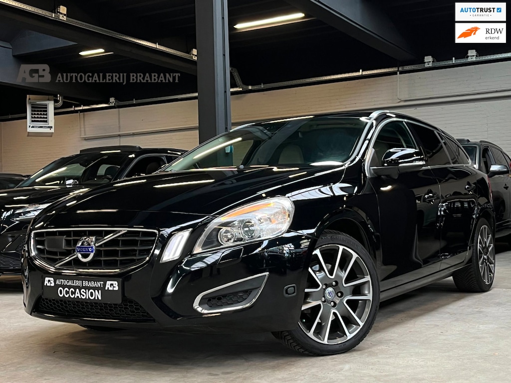 Volvo V60 1.6 T4F Summum /Dodehoek/Cruise/XenonLed/Stoelverw
