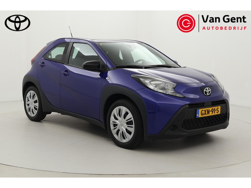 Toyota Aygo X 1.0 VVT-i MT Play | Apple Carplay / Android Auto | Adaptive Cruise | Airco | Camera | Rijstrooksensor