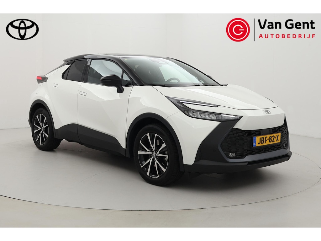 Toyota C-HR / C-HR+ 2.0 Plug-in Hybrid 220 Dynamic | Trekhaak | Warmtepomp | Dodehoek detectie | Stoel-/stuurverwarming | Apple Carplay / Android Auto | Keyless | Parkeersensoren voor/achter | 18 inch