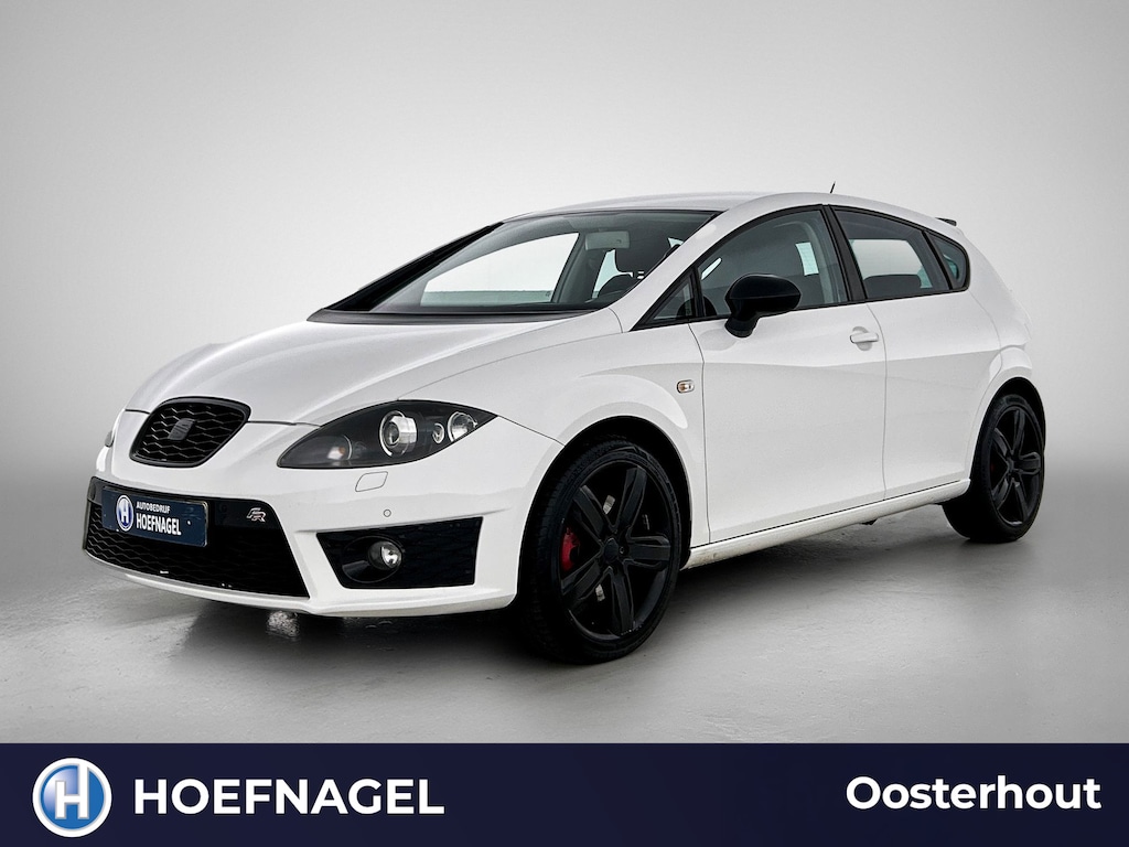 SEAT Leon 2.0 TFSI FR | Cruise control | Stoelverwarming | Navigatie | Airco | Parkeersensoren | Trekhaak