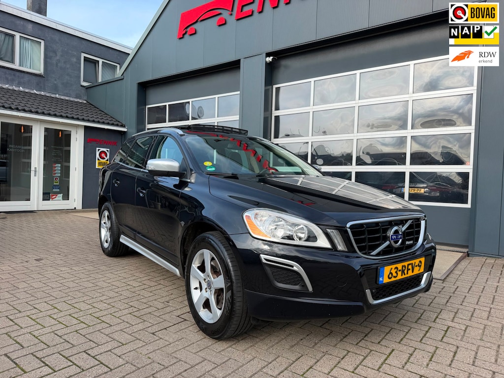 Volvo XC60 2.0 D3 R-Design / Pano / Youngtimer / Leder / Top staat !.