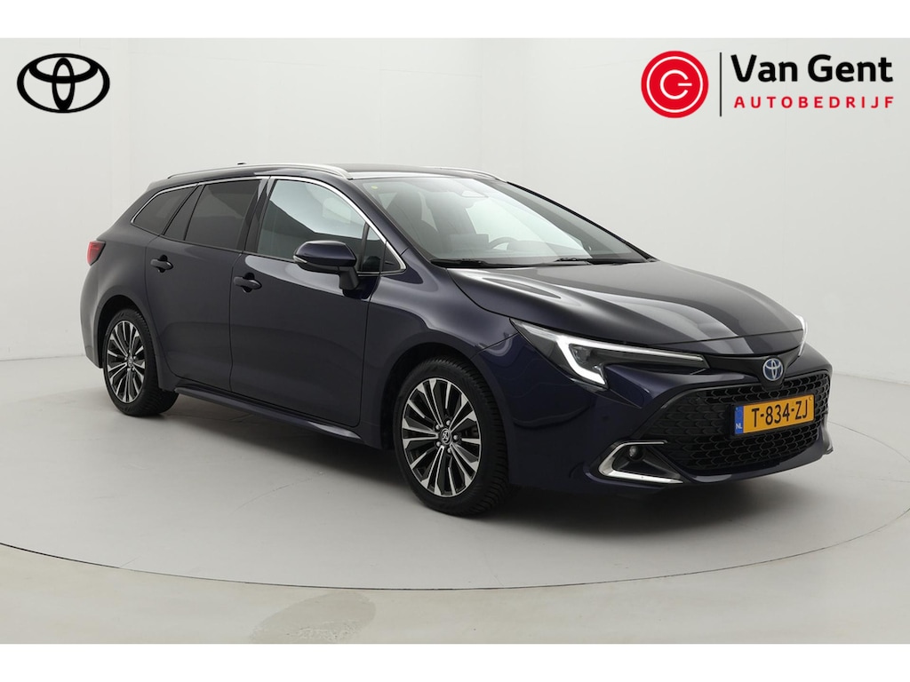 Toyota Corolla Touring Sports 1.8 Hybrid First Edition | Stoelverwarming | Full LED | Parkeersensoren voor/achter | Apple Carplay / Android Auto | Keyless | Adaptive Cruise | Clima | Camera | Elektrische achterklep | 17 inch