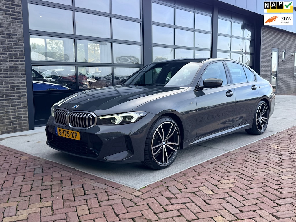 BMW 3-Serie 318i | Facelift | Autom | Leer | HUD | LED |