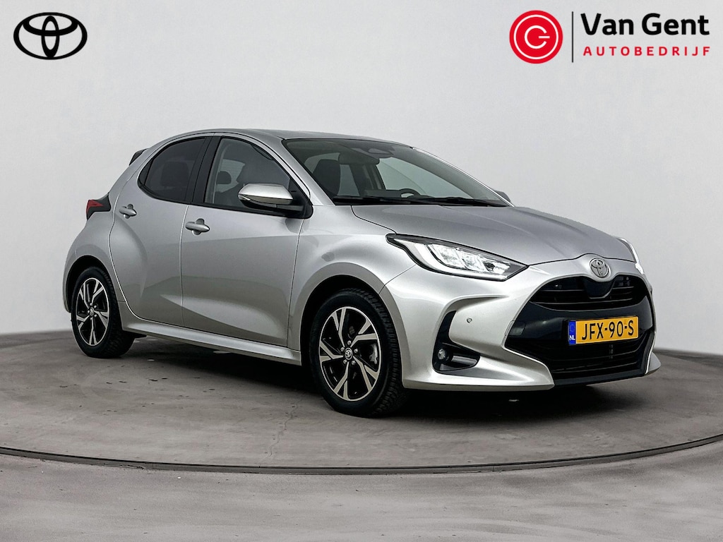 Toyota Yaris 1.5 Hybrid 115 Dynamic | Dodehoek detectie | Parkeersensoren voor/achter | Stoel-/stuurverwarming | Apple Carplay / Android Auto | Keyless | Adaptive Cruise | Clima | Camera | 16 inch