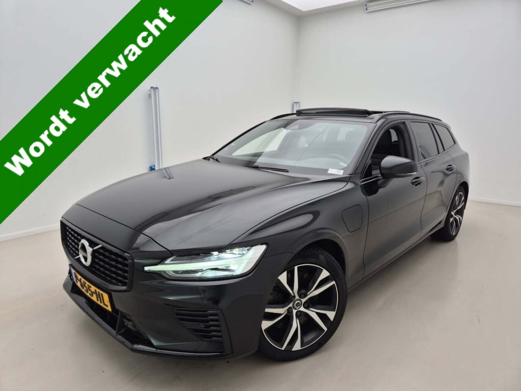 Volvo V60 2.0 T6 Phev AWD Plus Dark / NL-Auto / Pano / Contourstoelen / Enz.