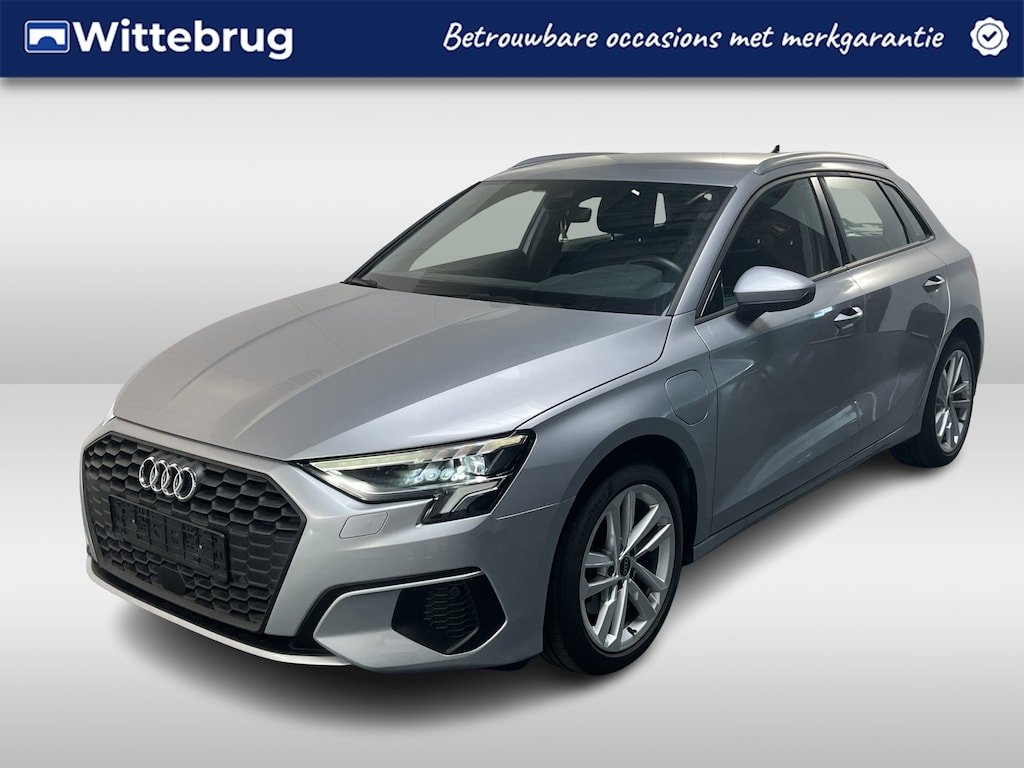 Audi A3 Sportback 40 TFSI e Advanced edition / AUTOMAAT/ ACC/ PARK.SENSOR.+CAMERA/ SMARTPHONE INTERFACE/ STOELVERWARM./ DODEHOEK/ KEYLESS/ DIGITAL DASH/ RIJ-MODI/ NAVI/ DAB/ CLIMA/ LED/ 17'' LMV
