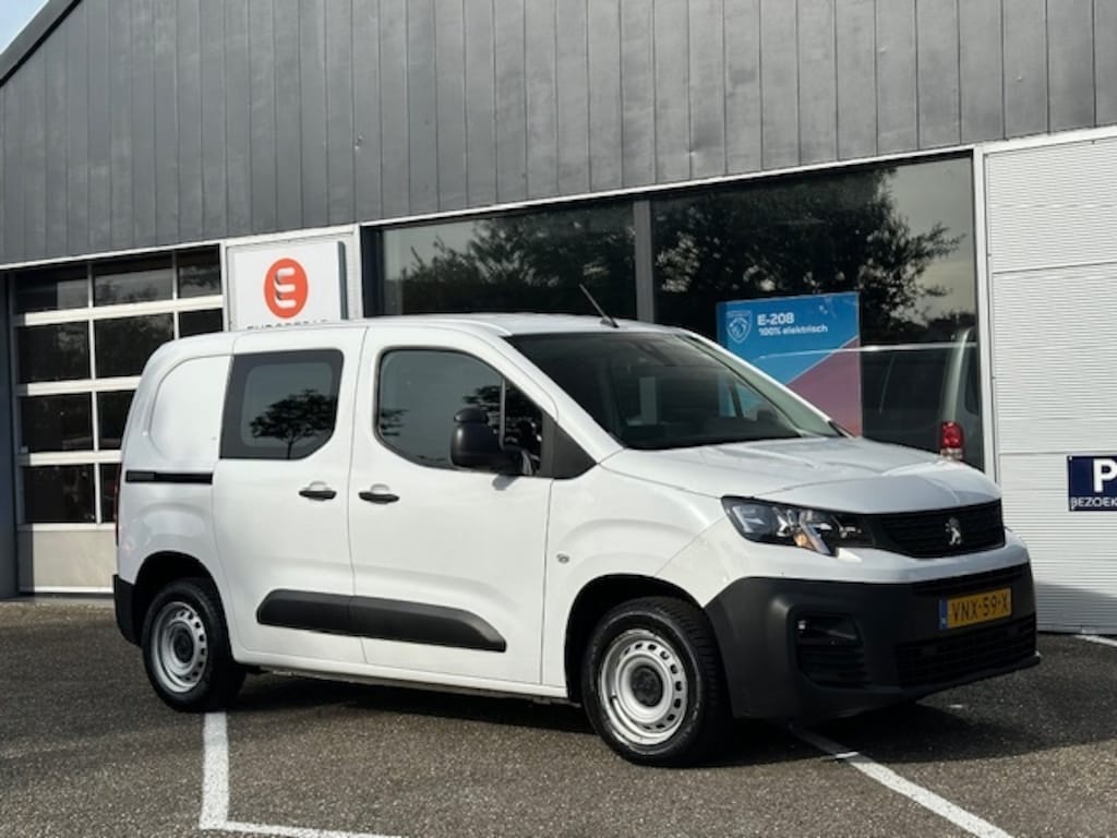 Peugeot Partner 1.2 PureTech 110pk S&S 1000kg Premium