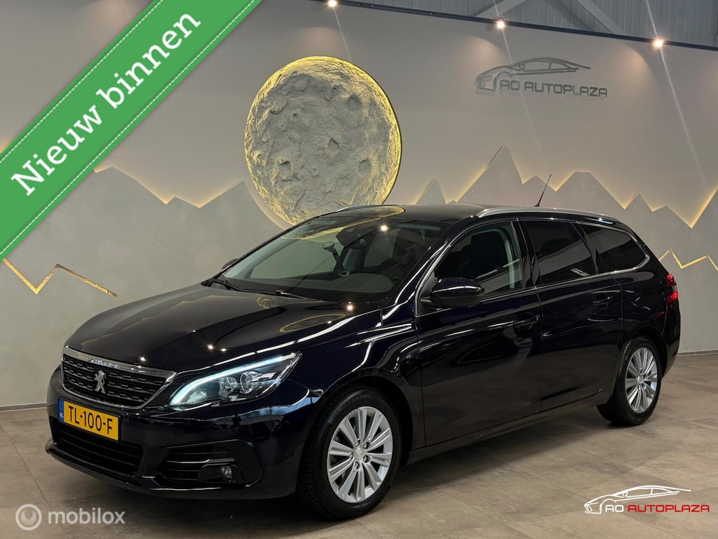 Peugeot 308 SW 1.2 PureTech Allure Panorama/Leder/Stoelverwarming