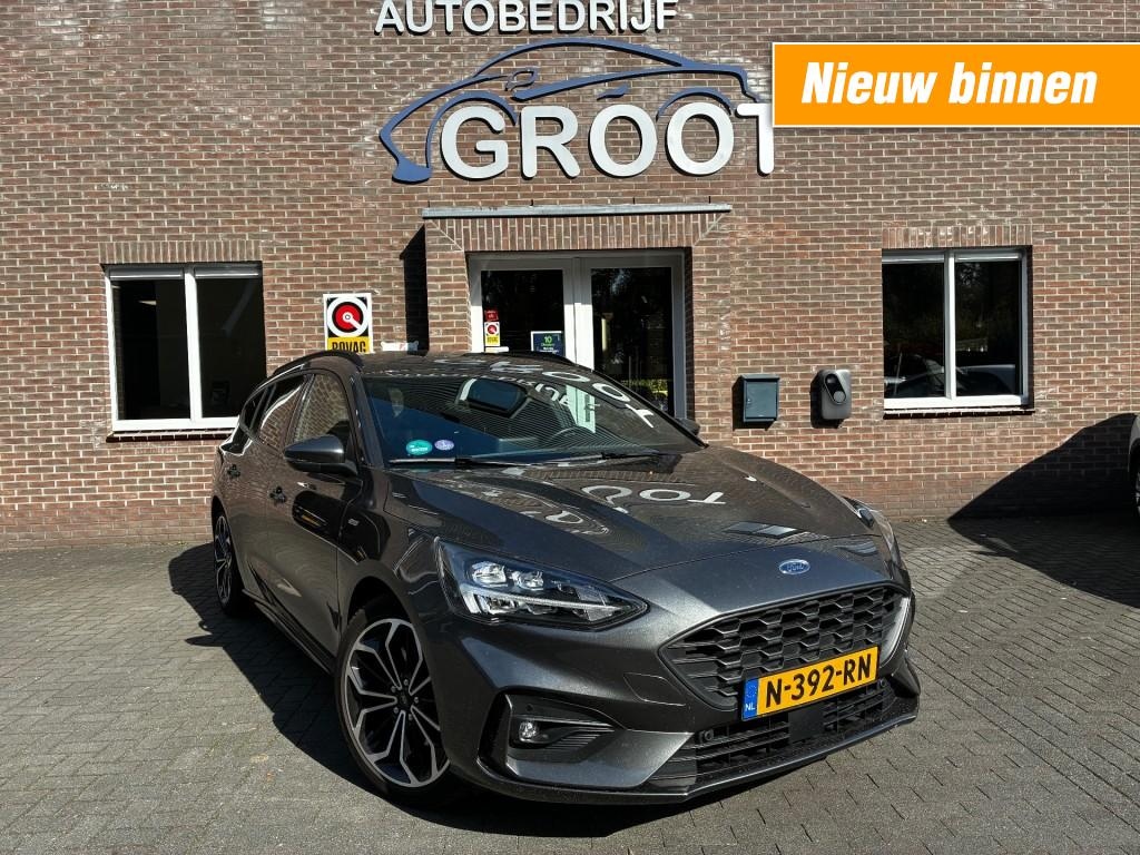 Ford Focus 1.0 EBH ST LINE X