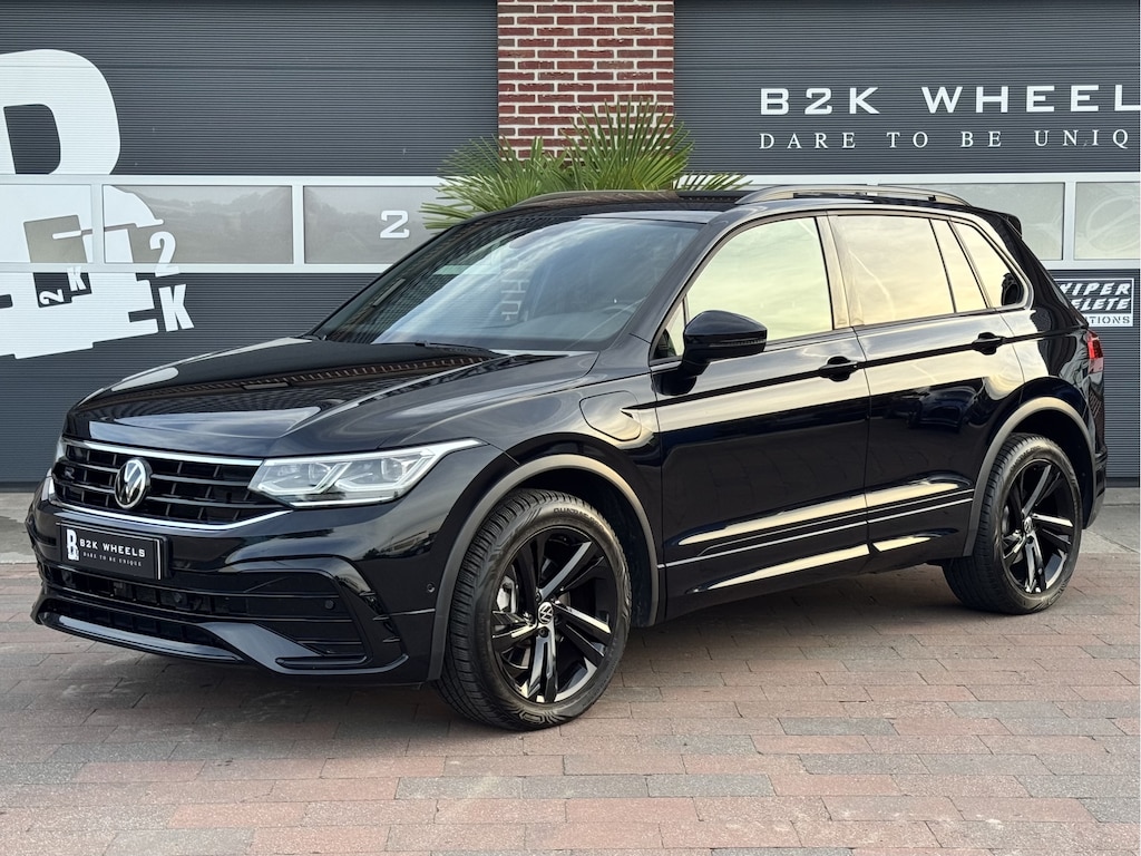 Volkswagen Tiguan 1.4 TSI eHybrid R-Line Business+ | Black style | IQ Light | Stoel-stuur verw | Camera | SOH 91% | Rijklaar + nieuwe apk