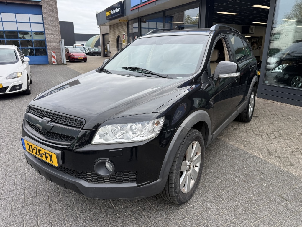 Chevrolet Captiva 3.2i Executive export! Motorschade