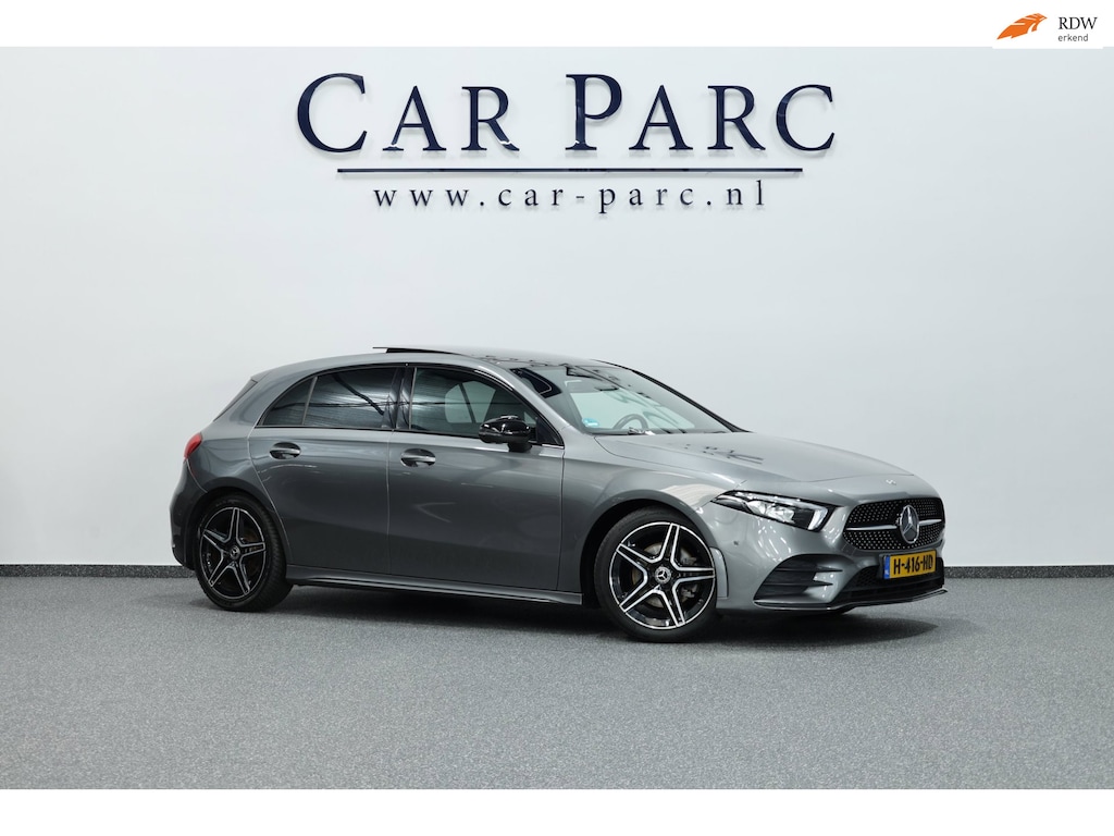 Mercedes-Benz A-klasse 180 AMG Line BTW/LED/VIRTUAL/PANO/HALF LEER+ALCANTARA+S.VERWARMIN/18"LMV/CAM/ACC/ECC/12 MDN GARANTIE!