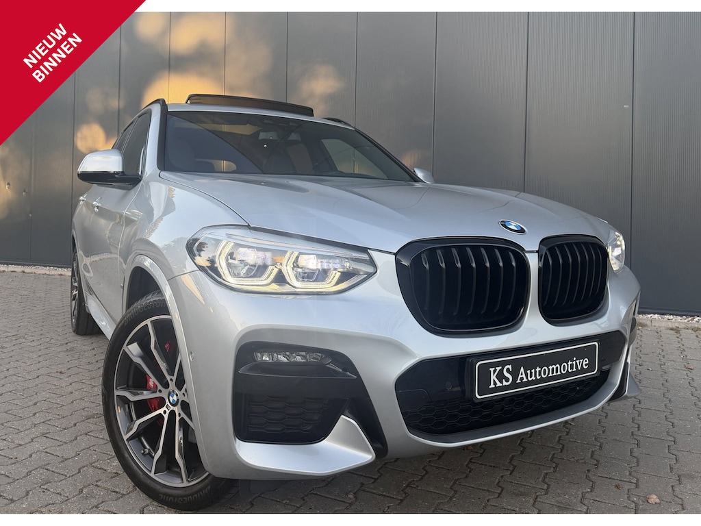 BMW X3 30e Xdrive 292PK M-SPORT Pano | LED | Head-up
