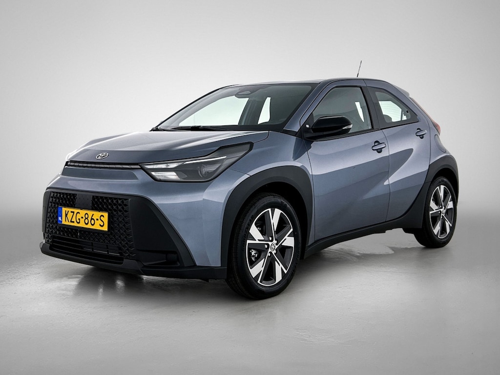 Toyota Aygo X Hybrid 115 play + GO pack | Carplay | Camera | Adaptive Cruise Control