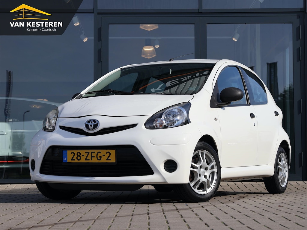 Toyota Aygo 1.0 12V VVT-I 5DRS | Airco | Stuurbekr. | C.V. | El. Ramen | LMV | NL Auto |