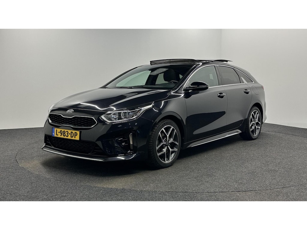 Kia ProCeed 1.5 T-GDI GT-Line PANO CAMERA CRUISE CARPLAY NAVI ECC.