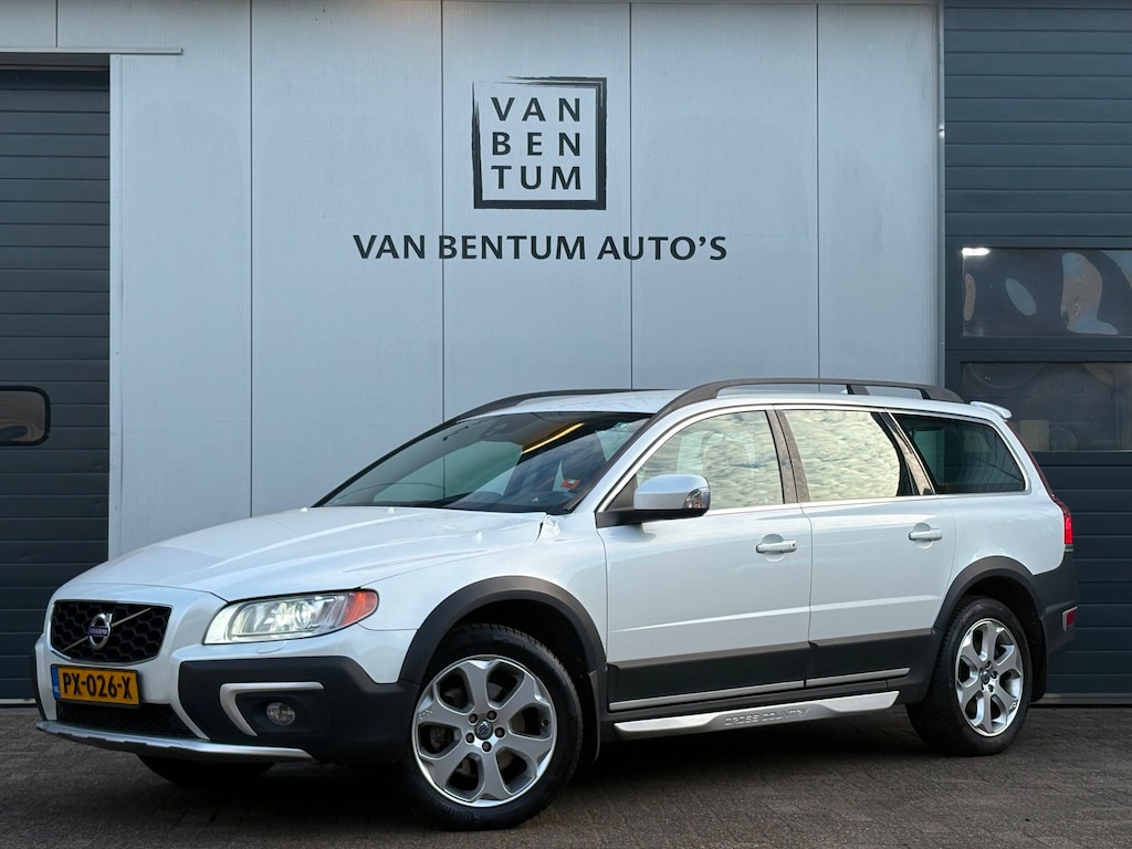 Volvo XC70 2.4 D5 AWD Autom. Leder Clima Cruise Xenon