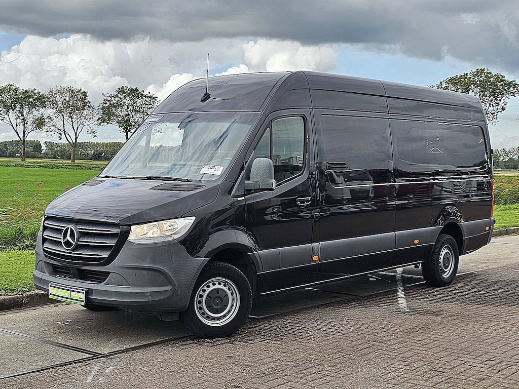 Mercedes-Benz Sprinter 319 3.0 V6 L3H2 EURO6 Airco, Standkachel, Navi, Camera, Climatecontrol, Dodehoek detectie,