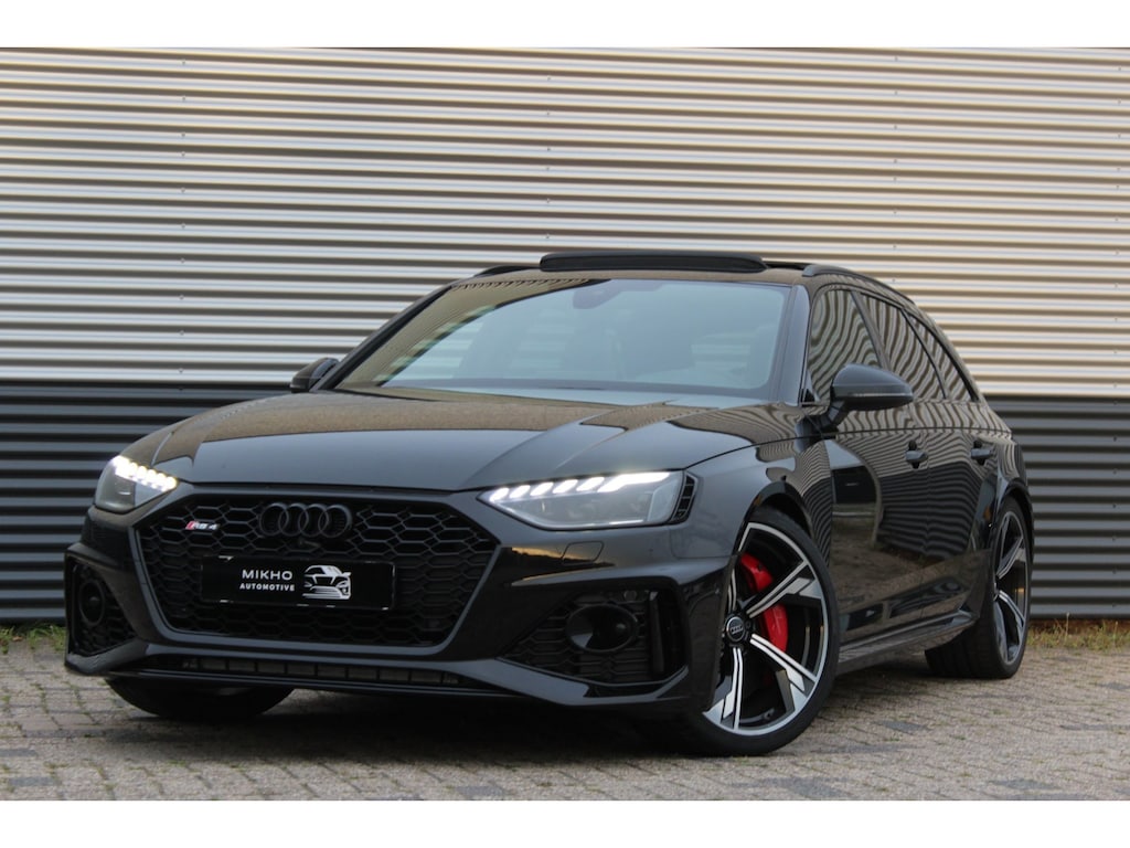 Audi RS4 A4 Avant 2.9 TFSI quattro | Panoramadak | Keramische remschijven | 360 Camera | RS Zetels | B&O | Memory Seat | BTW Auto