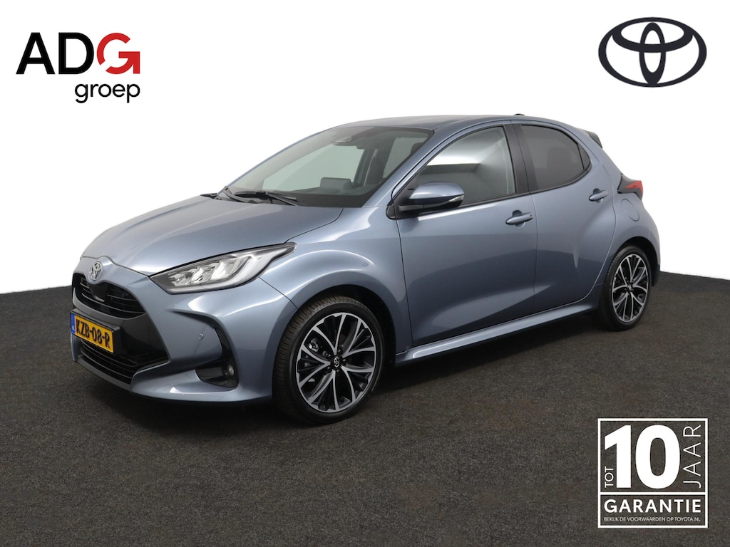 Toyota Yaris 1.5 Hybrid 115 Dynamic | Dodehoekdetectie | Stoel / Stuurverwarming | Parkeersensoren Voor en Achter |