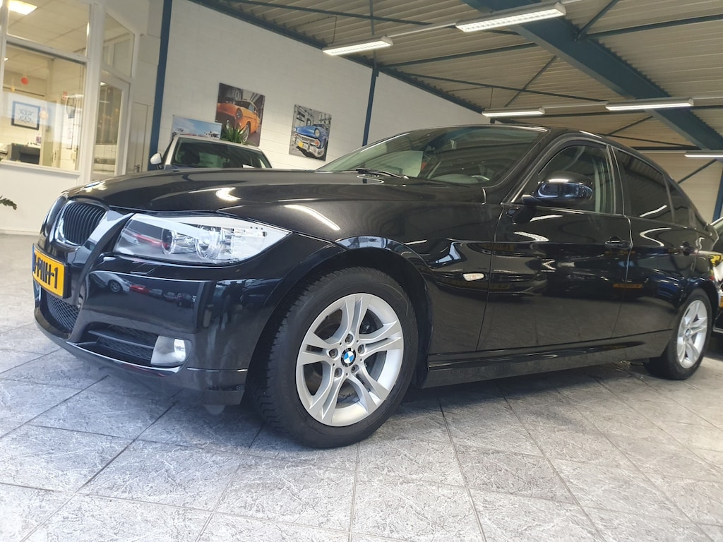 BMW 3-Serie 316i Business Line Navigatie*Lm velgen*Pdc A*Cruise*
