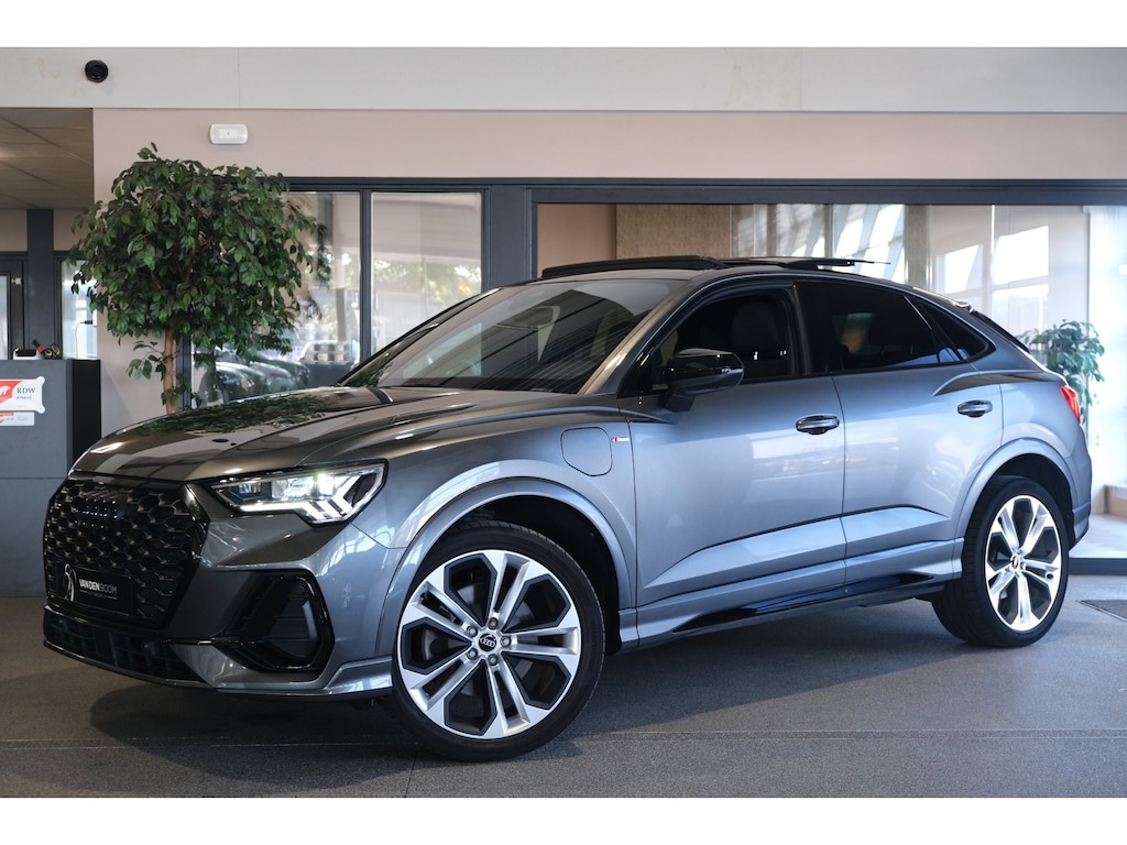 Audi Q3 Sportback 45 TFSI e 2x S-line 245PK Pano Volleder Matrix Led 360Cam Memory ACC Keyless Navi