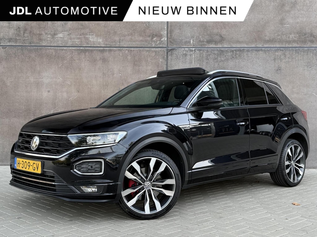 Volkswagen T-Roc 1.5 TSI Sport Business R-Line | Panorama dak | Camera | Keyless | CarPlay | Adaptieve Cruise |