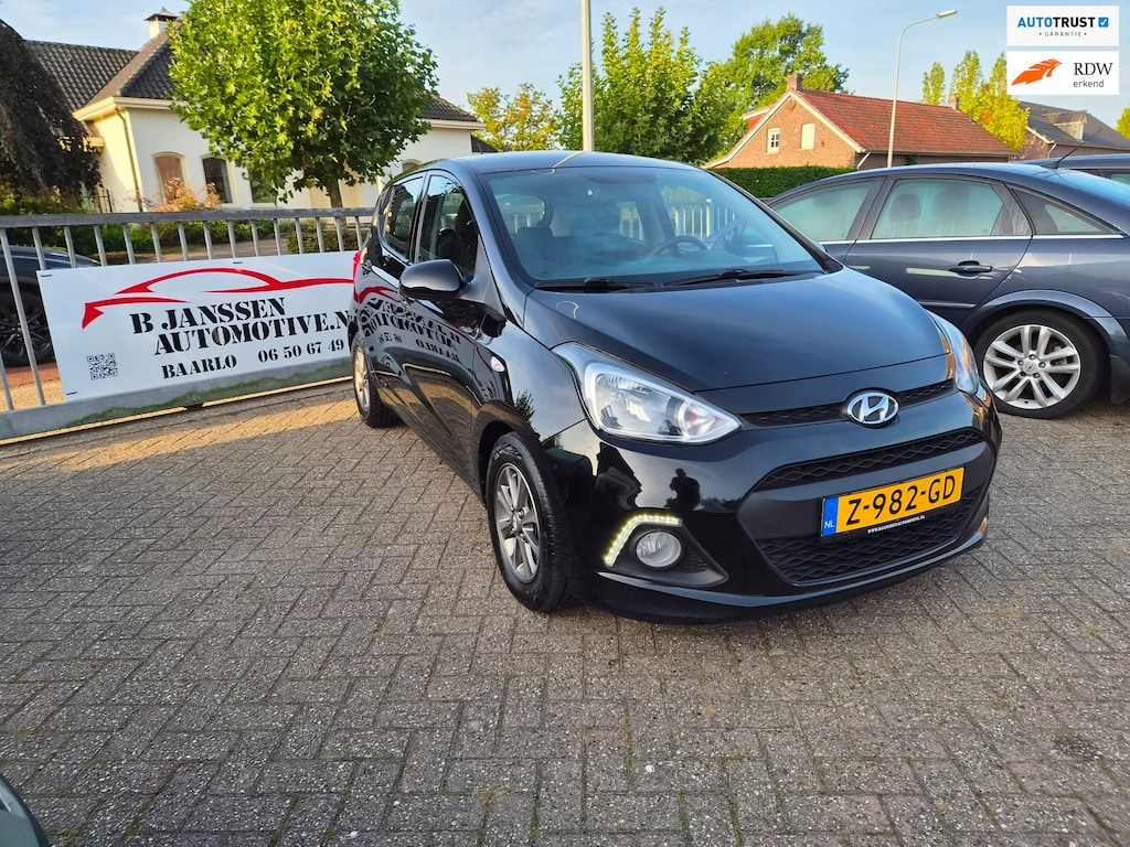 Hyundai i10 1.0i i-Motion Premium