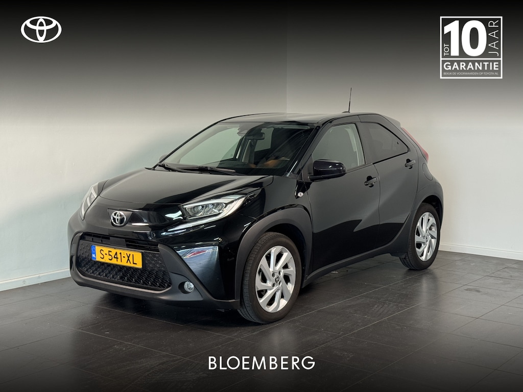 Toyota Aygo X 1.0 VVT-i MT first | CarPlay | Achteruitrijcamera |