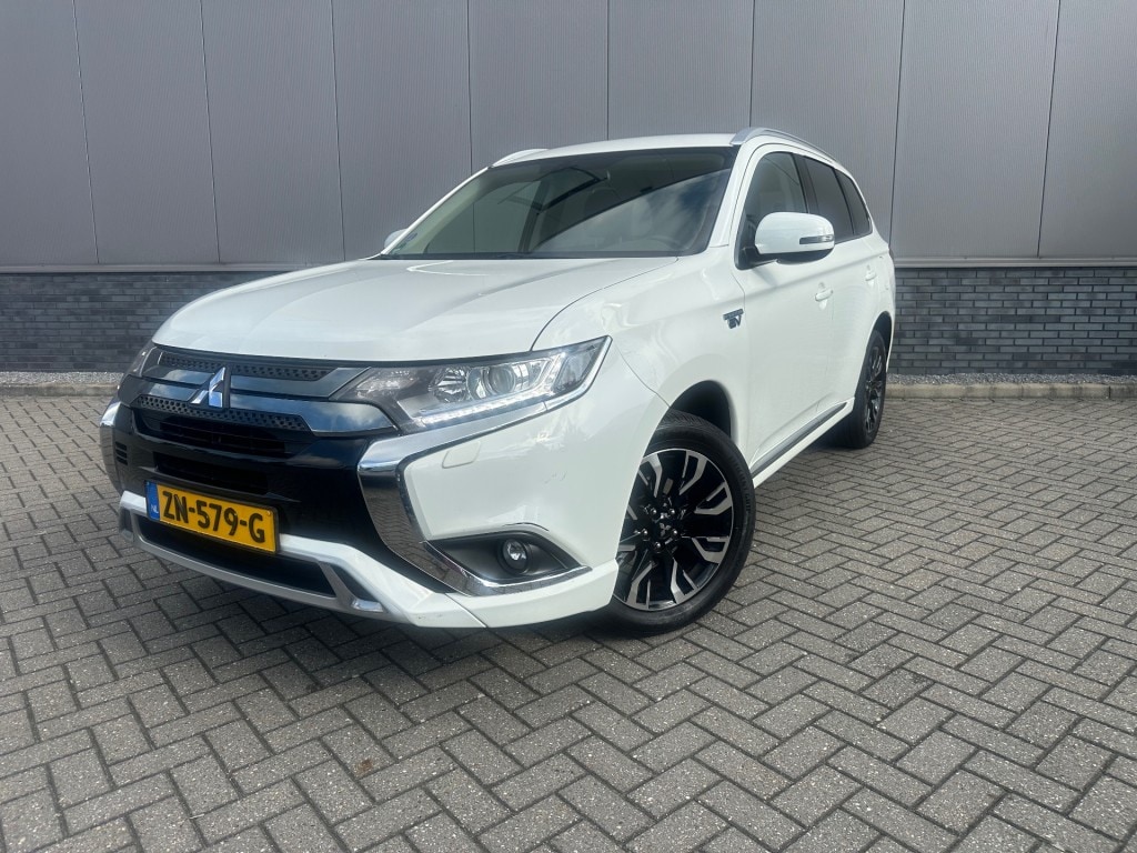 Mitsubishi Outlander 2.4 PHEV PURE+afn trekhaak orig ned auto nap
