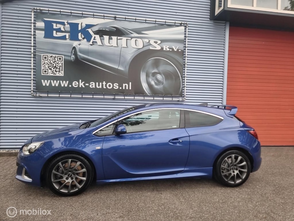 Opel Astra GTC 2.0 Turbo OPC 280pk. Brembo, Recaro, Bi-Xenon