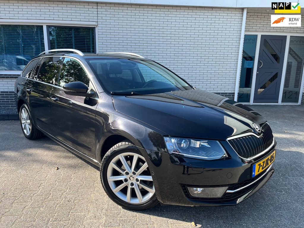 Skoda Octavia Combi 1.2 TSI Greentech Elegance Businessline|Navi|PDC|Stoelver|Trekhaak|