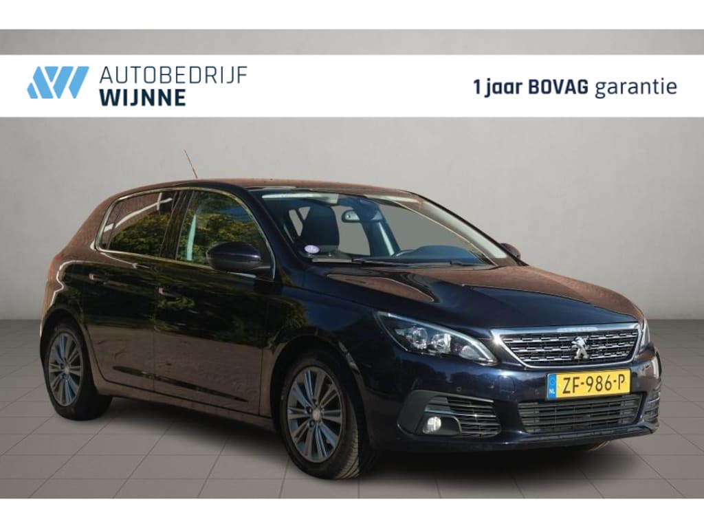 Peugeot 308 1.2 PureTech 130pk Allure - Apple CarPlay - Climate control - Cruise control - Navigatiesysteem - Parkeersensoren - Panoramadak - Trekhaak